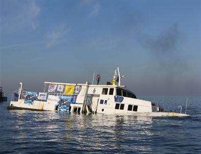 Kocaeli'de Eski Gemi Turizm İçin Batırıldı