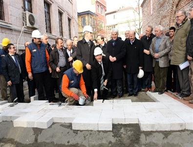 Ünlü Cadde Eski İhtişamına Kavuşuyor