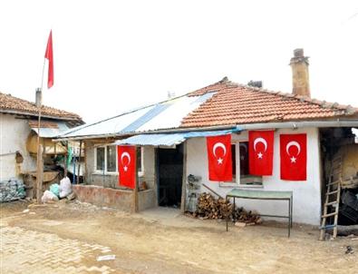 Uşak Şehidine Son Görevini Yaptı