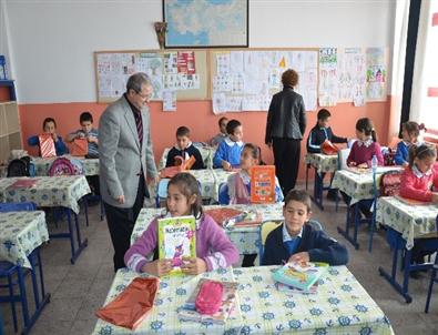 Bir E-posta İle 885 Adet Okuma ve Kaynak Kitabı Dağıtıldı