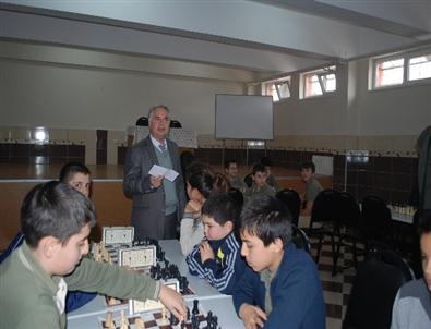 Çerkezköy  75. Yıl Ortaokulu'nda Satranç Turnuvası Başladı