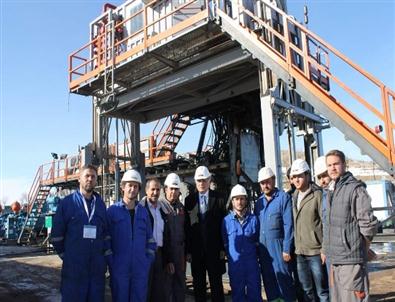 Türkiye'nin En Kaliteli Petrol Rezervinde İnceleme