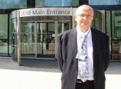 Hastasının Karaciğerine Adını Kazıdı