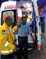 MUSTAFA CANLı - Kamyonet İle Otomobil Çarpıştı Açıklaması