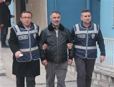 Öldürüp Kaçan Sürücüyü 10 Santimlik Parça Yakalattı