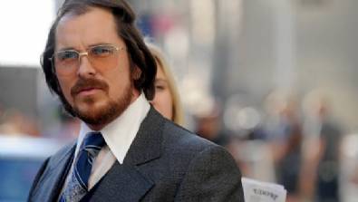 Christian Bale 'Düzenbaz’ filmindeki rolü için 22 kilo aldı