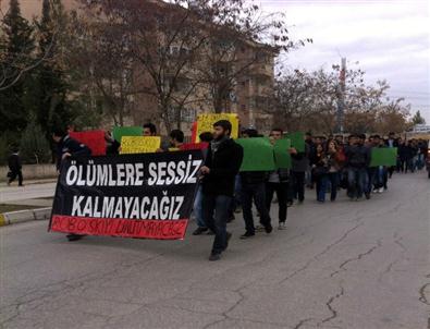 Üniversite Öğrencilerinden Uludere Eylemi