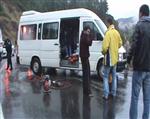 HUBAN ÖZTOPRAK - Marmaris’te Tiyatrocuları Taşıyan Minibüs Kaza Yaptı Açıklaması