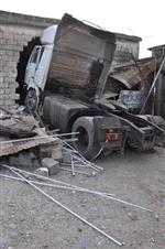 HÜSEYIN EREN - Tarsus'ta İlginç Kaza