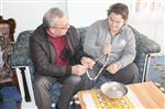 ENGELLİLER GÜNÜ - Ak Parti Selçuk Belediye Başkan Adayları Osman Başterzi ve Halil Düztaş'tan Engellilere Ziyaret