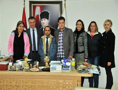 Engelli Öğrencilerden Başkan Oğul’a Ziyaret