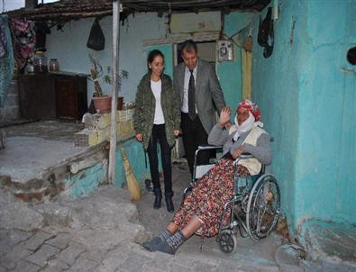 Engelli Roman Kadın, Başbakan'dan ‘bir Göz’ Ev İstiyor