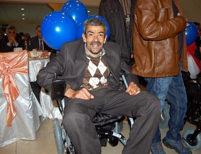 Engelliler Kendileri İçin Düzenlenen Gecede Doyasıya Eğlendi