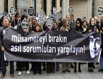 Hrant Dink Davası Öncesi Adliye Önünde Eylem