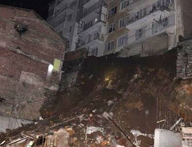İstinat duvarı çöktü, altı apartman boşaltıldı
