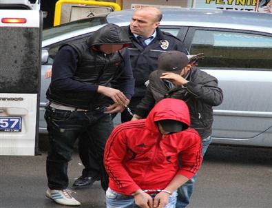 Kablo Hırsızlığına 4 Gözaltı