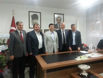 Saraçoğlu’na Tebrik Ziyareti