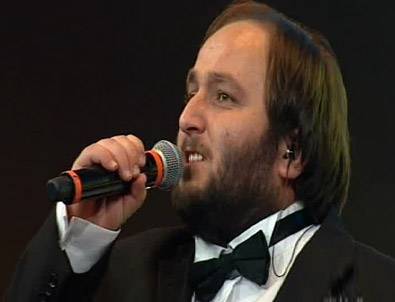 Yerli Pavarotti Hasan Doğru'dan başarılı Phantom Of The Opera performansı