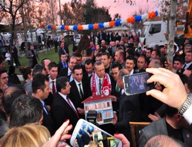 Başbakan Erdoğan'a Kula Jeoparkı Sertifikası Takdim Edildi