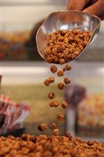 HÜLYA AVŞAR - Çorumlu Leblebicilerden 'formumu Leblebiye Borçluyum'Diyen Hülya Avşar'a Teşekkür