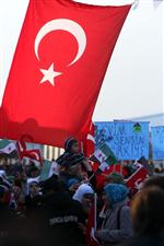 HAYRÜNNİSA GÜL - Cumhurbaşkanı Abdullah Gül Konteynır Kentte Suriyelilere Hitap Etti