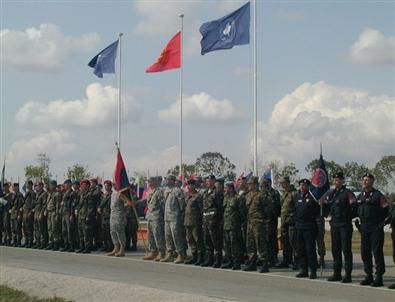 Kosova'da Askeri Araç Yoldan Çıktı Açıklaması