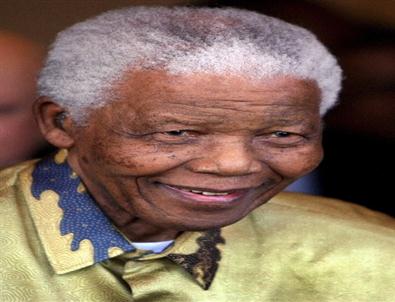 Mandela Hayatını Kaybetti