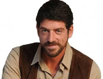 Cemal Hünal'a hapis şoku