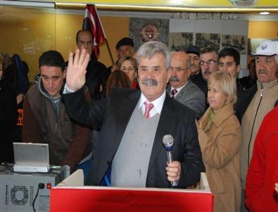 Dikili Belediye Başkanı Osman Özgüven Göreve Yeniden Talip Oldu