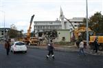 63 Yıllık Cami Bir Günde Yıkıldı