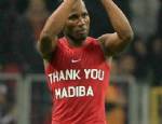 NELSON MANDELA - Drogba'dan büyük rest