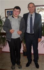 İZMIR İL MILLI EĞITIM MÜDÜRÜ - Görme Engelli Muhammed’den Büyük Cesaret