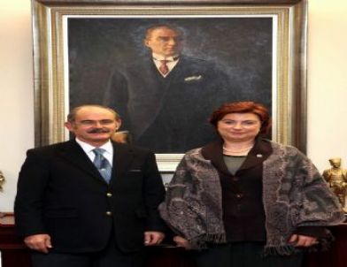 Güldal Mumcu’dan Büyükerşen’e Ziyaret