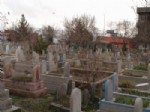 KABİR ZİYARETİ - Mezarlıkta Güvenlik Sorunu