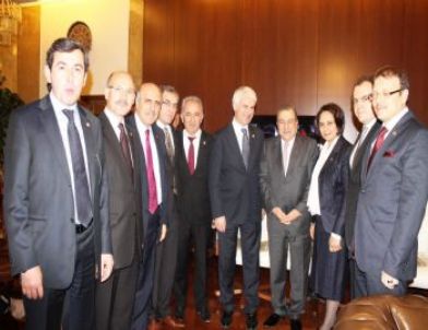 Bakan Güler: “barış Güvercinleri Rahatça Uçacaktır”