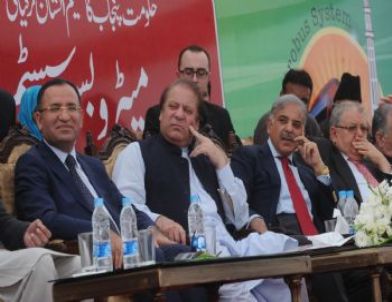 Başbakan Yardımcısı Bozdağ, Pakistan’da Metrobüs Açılışına Katıldı