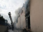 FANTEZI - Bursa’da Bir Fabrikayı Kül Eden Yangın Cep Telefonu Kamerasında