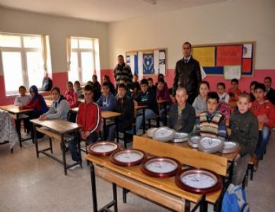 Suşehri’nde İki Okulda ''zilsiz'' Eğitime Geçildi