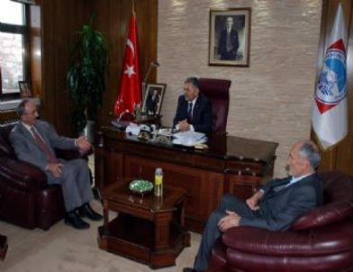 Birleşik Kafkasya Derneği, Büyükkılıç'ı Ziyaret Etti