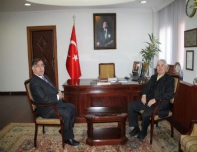 Eski Düzce Valisi Güven’den, Vali Yılmaz’a Ziyaret