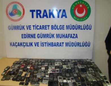 Gümrük Kapılarında Kaçakçılık Operasyonları