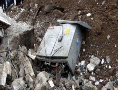 Hasarlı Minare Yıkıldı