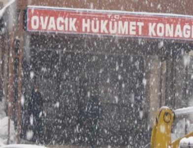 Ovacık'ta Kar Yağışı