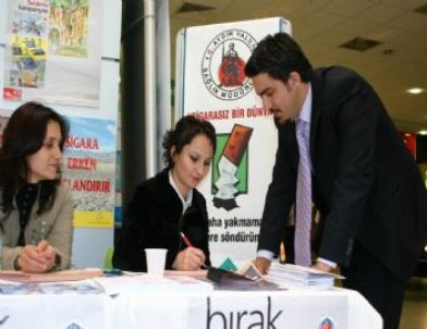 Türkiye’de Sigara Kullanım Oranı Azalıyor