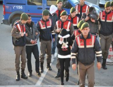 Bodrum’da Fuhuş ve Sahte Para Çetesi Çökertildi