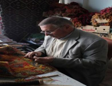 Eski El Dokuma Halılar Tamirle Yenileniyor