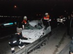 İzmir'de Trafik Kazası: 3 Ölü