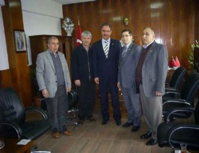 Kızılay'dan Kaymakam ve Belediye Başkanına Ziyaret