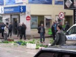 SEYYAR SATICILAR - Sorgun’da Zabıtaya Direnen Seyyar Satıcı Tezgahtaki Ürünleri Caddeye Saçtı