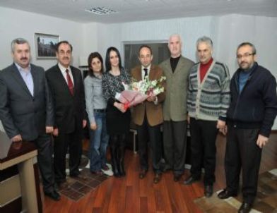 Başkan Yardımcısı Üzülmez Artvinliler Derneğini Ağırladı